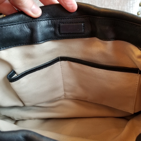 Ann Taylor black leather purse - Picture 4 of 4